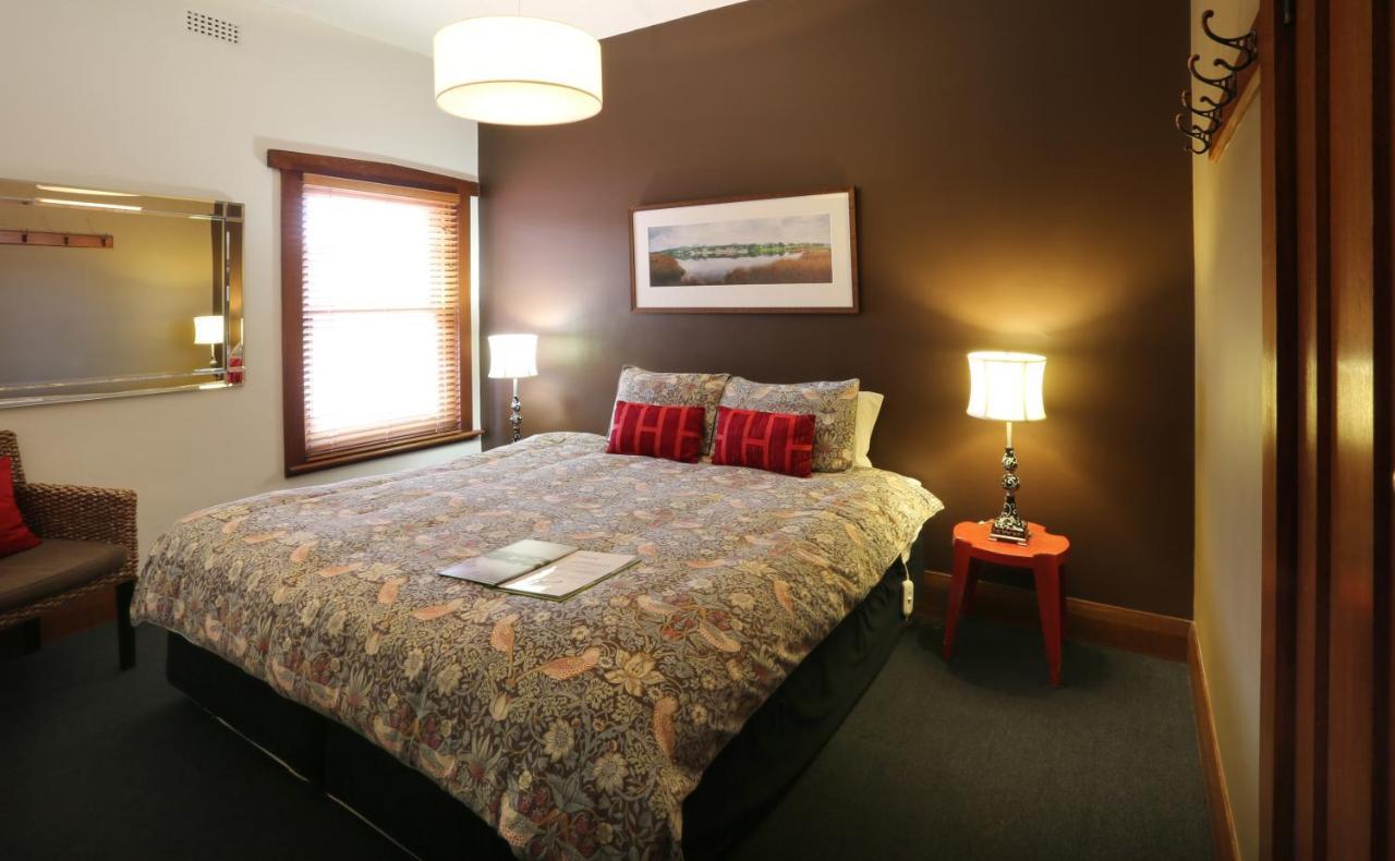 Kermandie Hotel Port Huon Eksteriør bilde