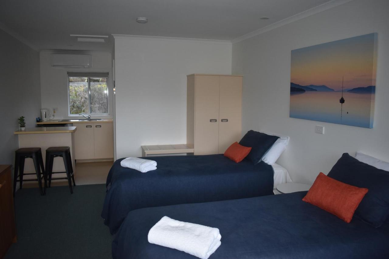 Kermandie Hotel Port Huon Eksteriør bilde
